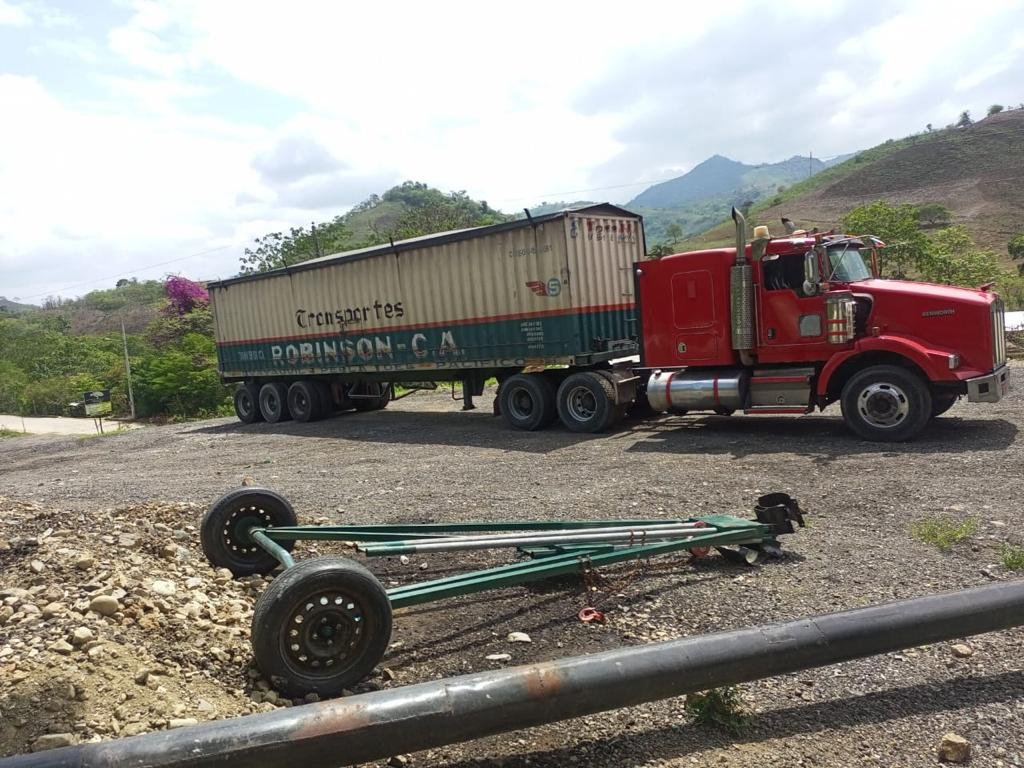 Cuantas cooperativas y companias de transporte pesado existen en Ecuador